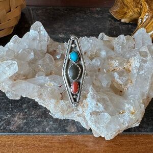 Vintage 925 Native American Triple Stone Ring with Turquoise and Coral Size 8